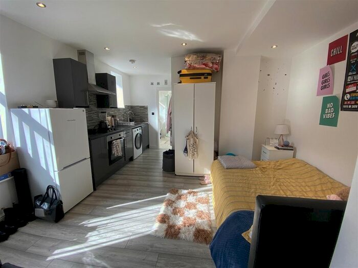 Studio To Rent In Charles Street, Leicester, LE1