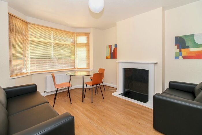 5 Bedroom Semi-Detached House To Rent In Quarry Road, Headington, Oxford, OX3
