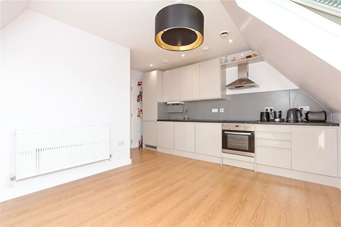 2 Bedroom Flat For Sale In Challenge Court, Leatherhead, Surrey, KT22