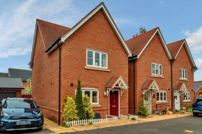 3 Bedroom Detached House To Rent In Sutton Courtenay, Oxfordshire, OX14