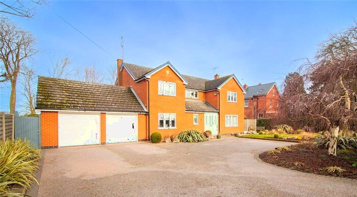 4 Bedroom Detached House For Sale In Gonalston Lane, Hoveringham, Nottingham, Nottinghamshire, NG14