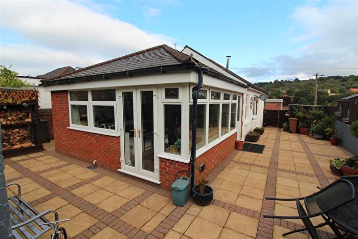 3 Bedroom Semi-detached Bungalow For Sale In Halls Road, Newbridge, NP11
