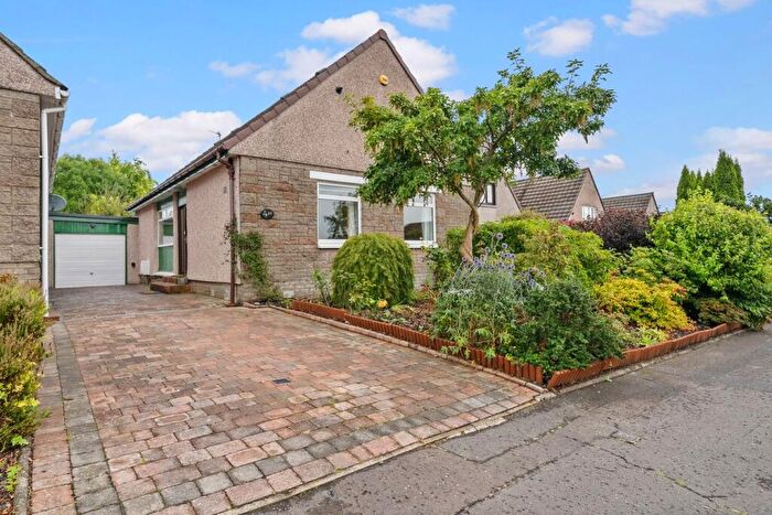 4 Bedroom Detached House For Sale In Parkview Avenue, Falkirk, FK1