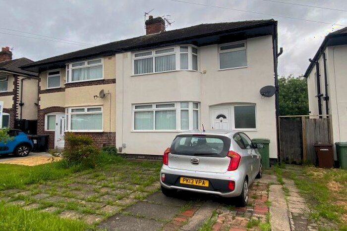 3 Bedroom Semi-Detached House To Rent In Crossways, Wirral, CH62