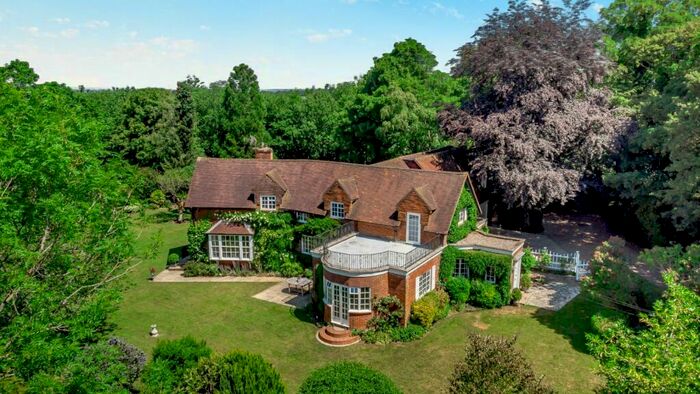 6 Bedroom Detached House For Sale In Upton Grey, Hampshire, RG25