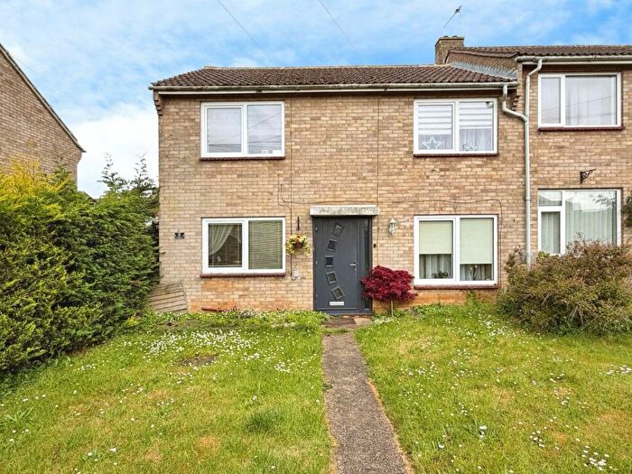 3 Bedroom End Of Terrace House For Sale In Stathern Walk, Grantham, NG31