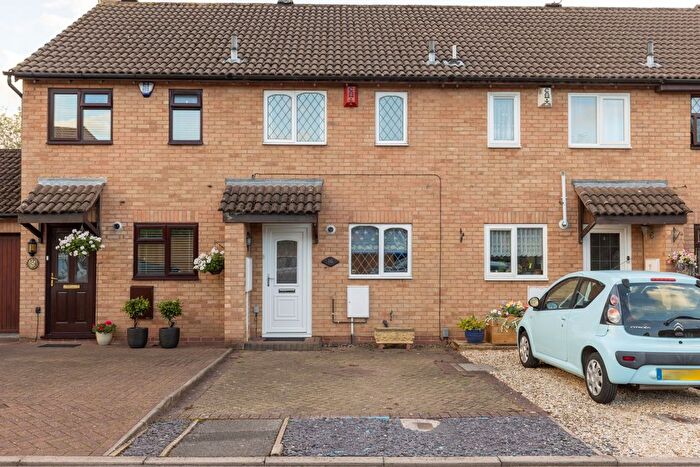 2 Bedroom Terraced House For Sale In Lynmouth Close, Nuneaton, CV11