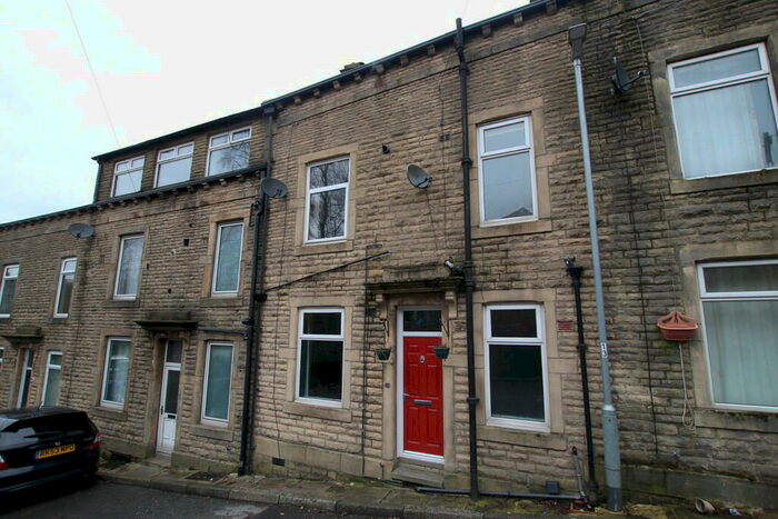 2 Bedroom Terraced House To Rent In Longfield Road, Todmorden, OL14