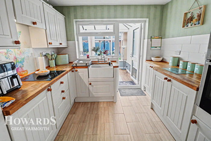 2 Bedroom Semi-Detached Bungalow For Sale In Marine Drive, Caister-on-Sea, NR30