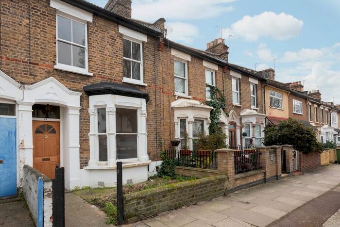 4 Bedroom Terraced House To Rent In Geere Road, Stratford, London, E15