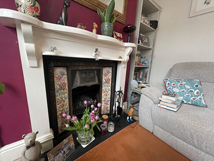 3 Bedroom End Of Terrace House For Sale In Newport Road, Caldicot, Mon., NP26