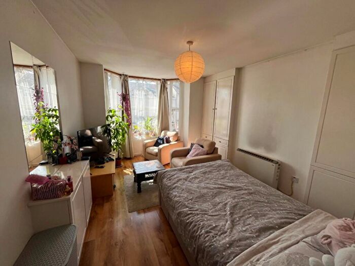 Studio To Rent In Bernard Street, Southampton, SO14