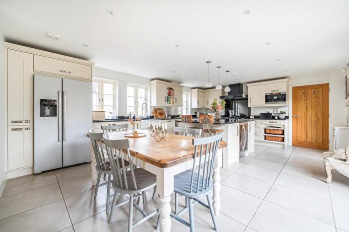 5 Bedroom Detached House To Rent In Freemans Yard Lane Cheriton, SO24