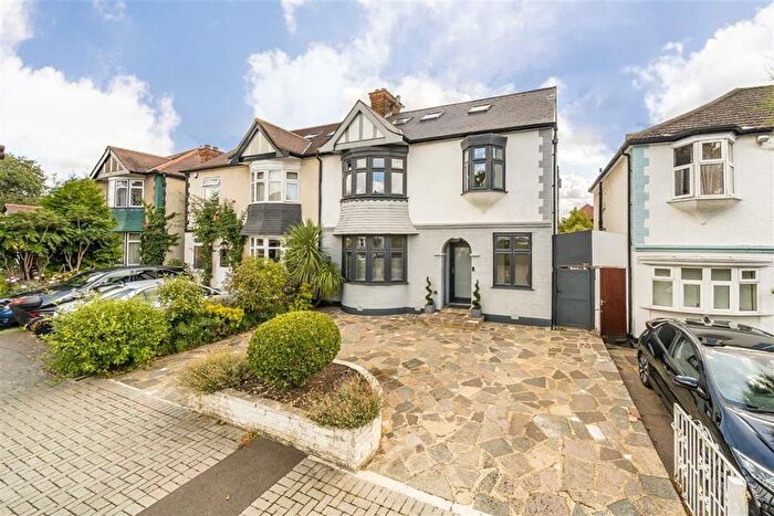 5 Bedroom Semi-Detached House To Rent In Dawson Road, Cricklewood, NW2