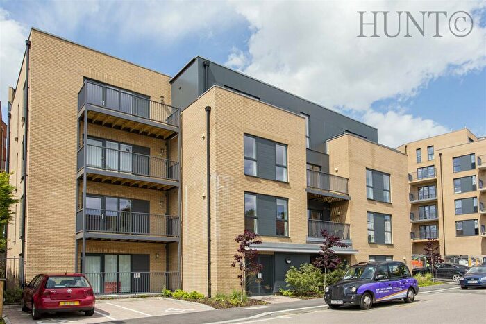 1 Bedroom Flat To Rent In Clarence Avenue, Ilford, IG2