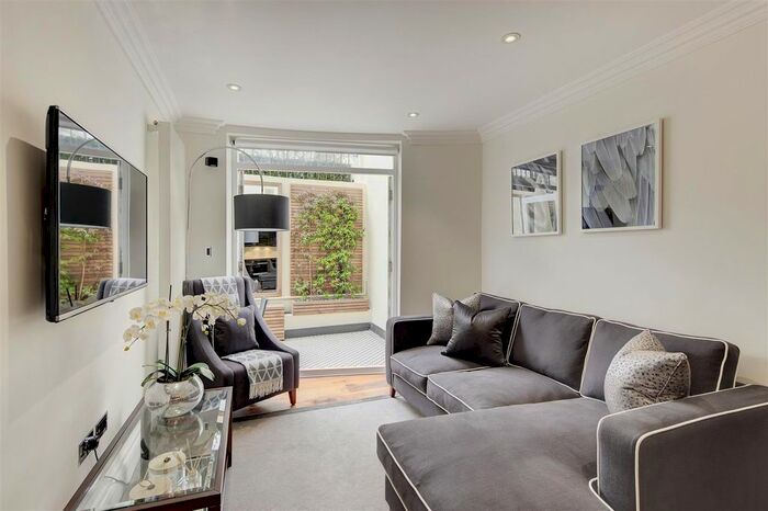 2 Bedroom Flat To Rent In Kensington Gardens Square, London, W2