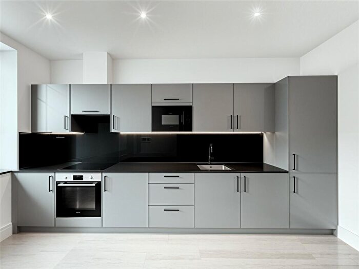 1 Bedroom Flat To Rent In Rye Close, Fleet, Hampshire, GU51