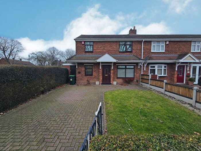 3 Bedroom End Terrace House For Sale In Planetree Road, Walsall, WS5