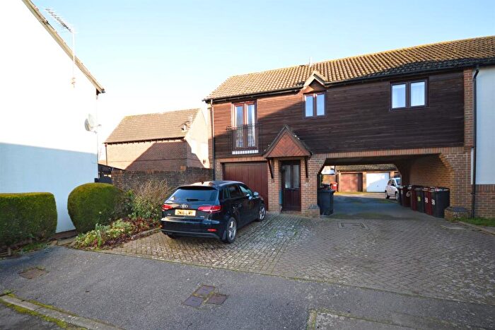 2 Bedroom Flat To Rent In Churchwood Drive, Tangmere, Chichester, PO20
