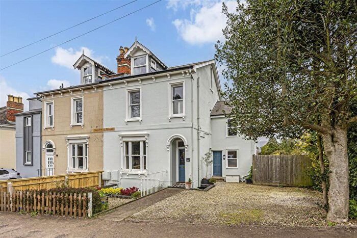 4 Bedroom Semi Detached House For Sale In Harp Hill, Cheltenham, GL52