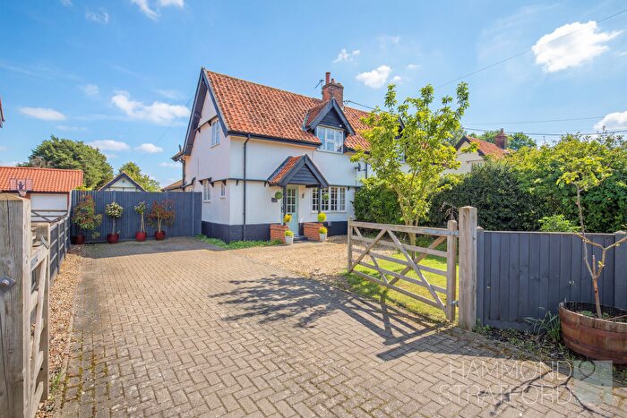 3 Bedroom Semi Detached House For Sale In Lopham Road, East Harling, NR16