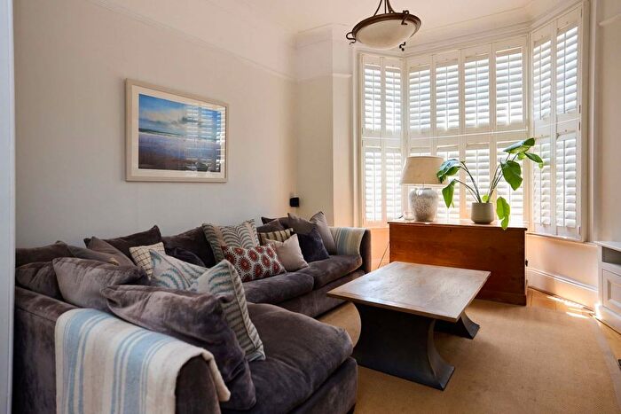 4 Bedroom Terraced House To Rent In Charlton Church Lane, Charlton, SE7