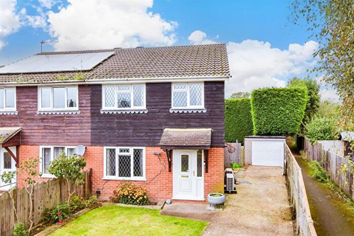 3 Bedroom Semi Detached House For Sale In Woodside Road, Beare Green, Dorking, Surrey, RH5