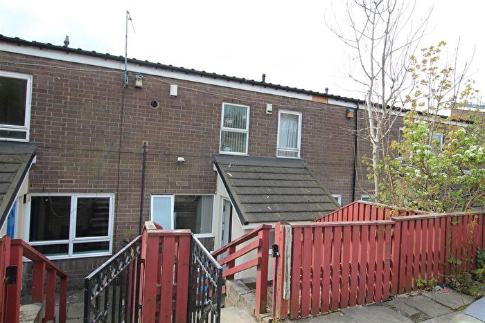 2 Bedroom Property To Rent In Violet Close, Newcastle Upon Tyne, NE4