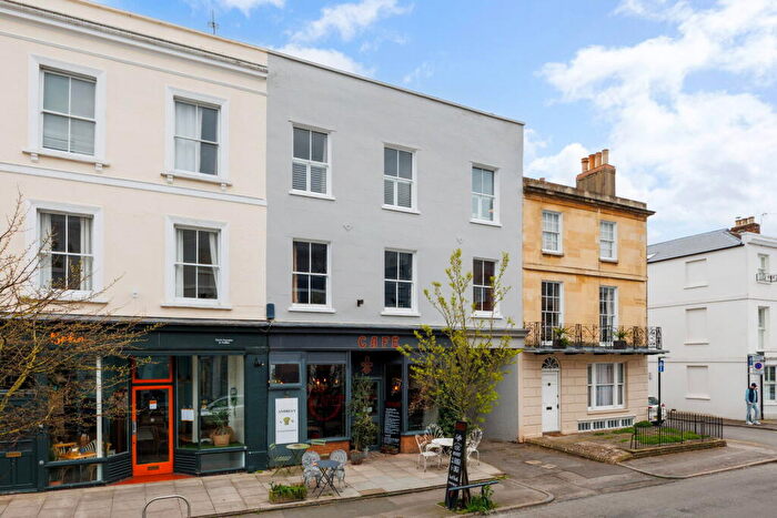 3 Bedroom Maisonette For Sale In Great Norwood Street, Cheltenham, GL50