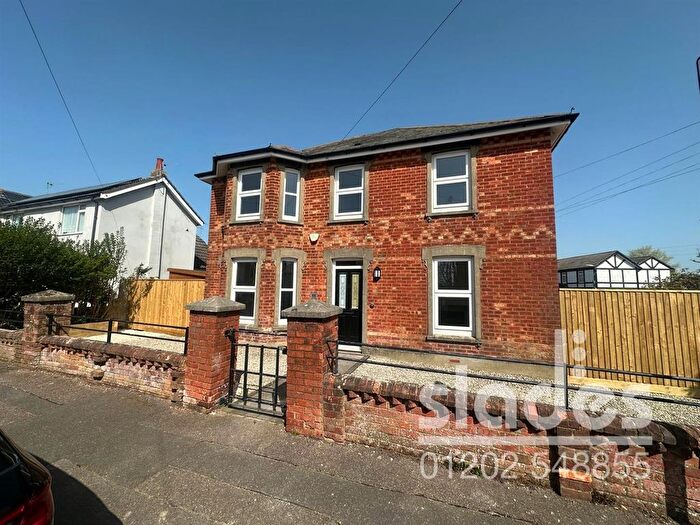 4 Bedroom Detached House To Rent In Latimer Road, Bournemouth, BH9