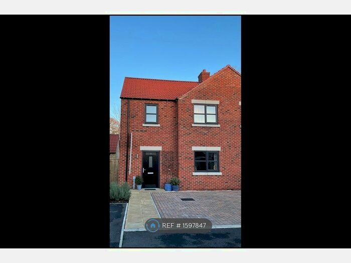 3 Bedroom Terraced House To Rent In Helmsley, Helmsley, YO62