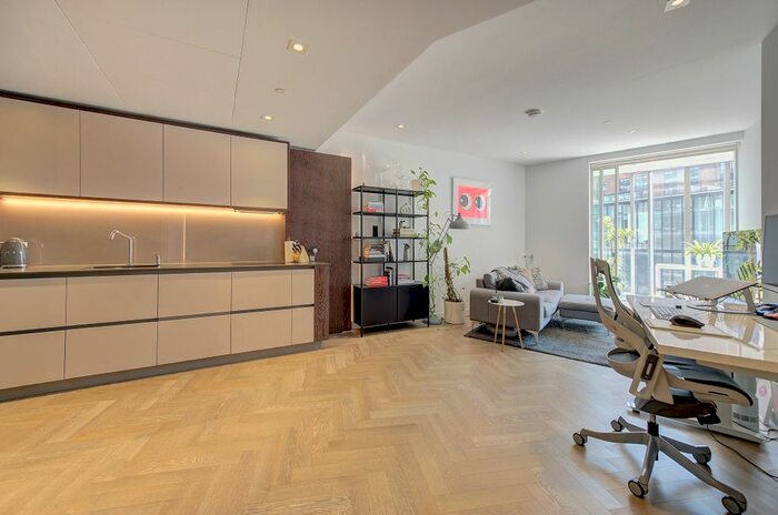 1 Bedroom Flat To Rent In London, SW11