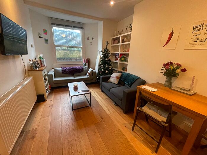3 Bedroom Flat To Rent In St. John's Grove, London, Tufnell Park, N19