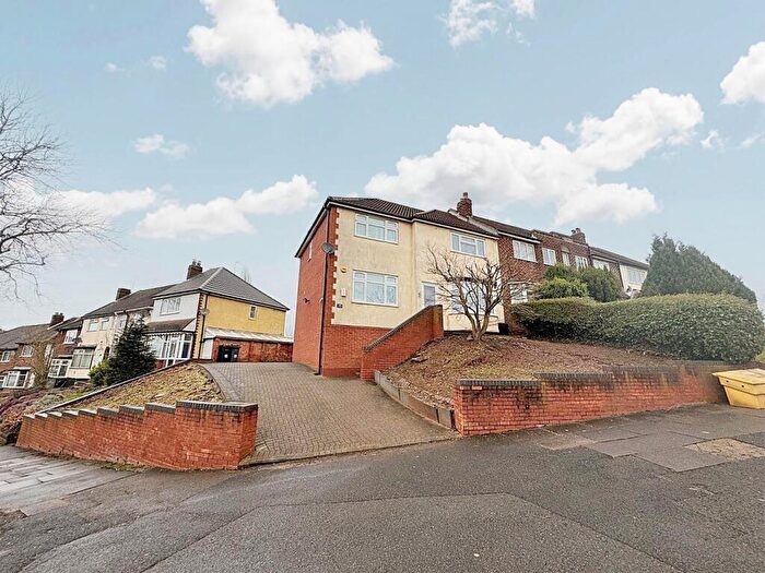 3 Bedroom End Of Terrace House For Sale In Carmodale Avenue, Great Barr, Birmingham, B42