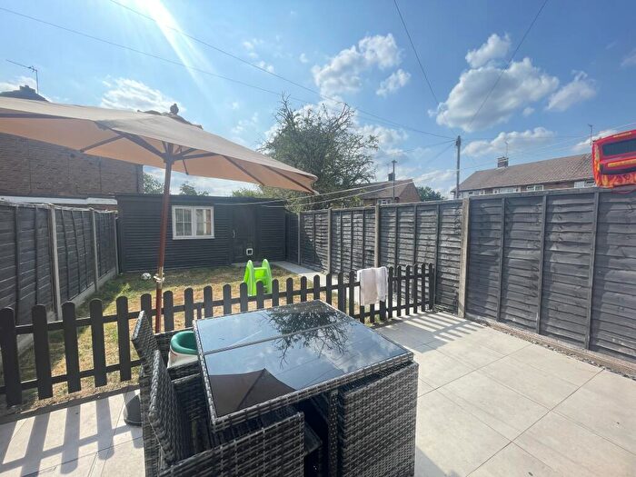 2 Bedroom House To Rent In Bennetts End Road, Hemel Hempstead, HP3