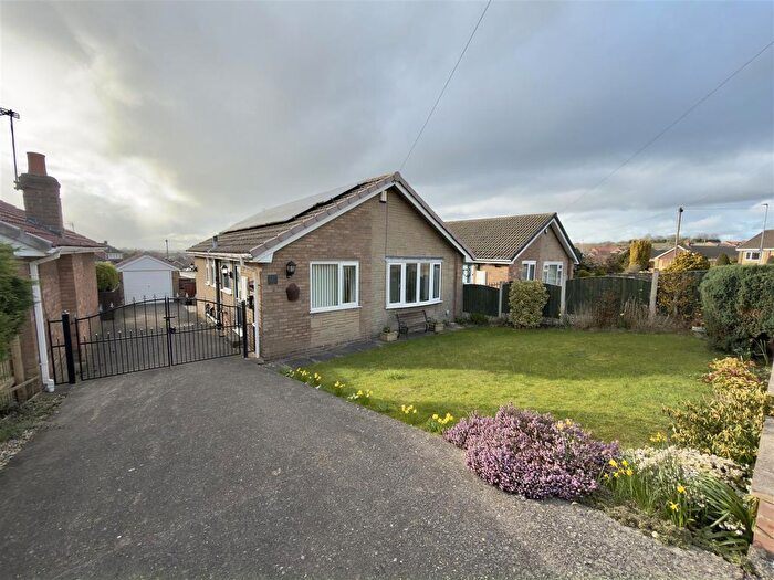 2 Bedroom Detached Bungalow For Sale In Gibson Lane, Kippax, Leeds, LS25