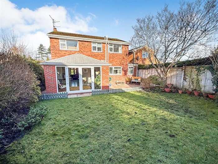 4 Bedroom Detached House For Sale In Glentworth Avenue, Oswestry, SY10