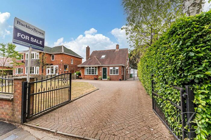 3 Bedroom Detached Bungalow For Sale In Oak Tree Lane, Mansfield, NG18