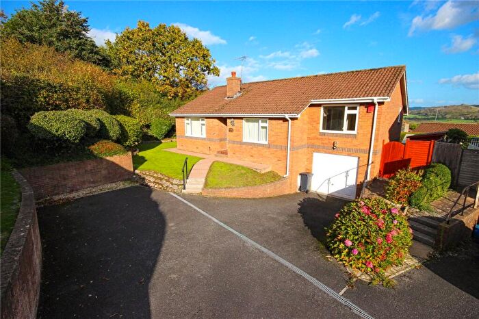 2 Bedroom Bungalow For Sale In Oaklands Close, Seaton, Devon, EX12