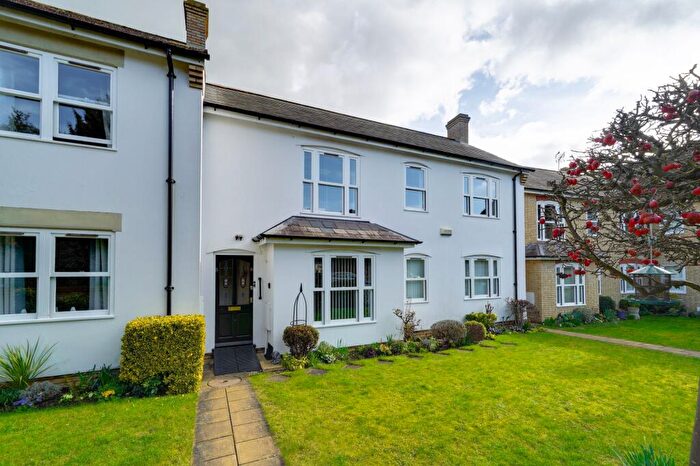 2 Bedroom Flat To Rent In Cardinals Gate, Royston, SG8