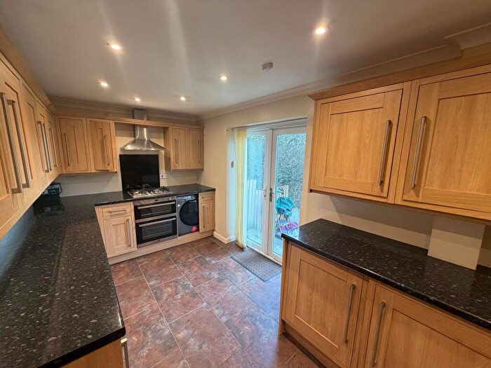 2 Bedroom Property To Rent In Tyn Y Waun, SA7