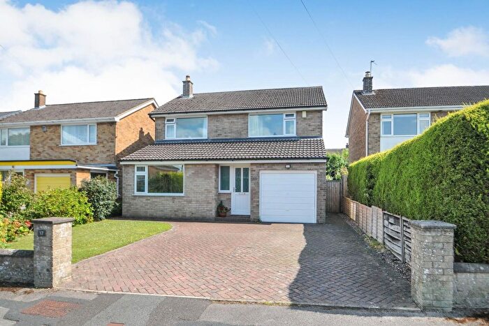 4 Bedroom Property To Rent In Beckwith Crescent, Harrogate, HG2