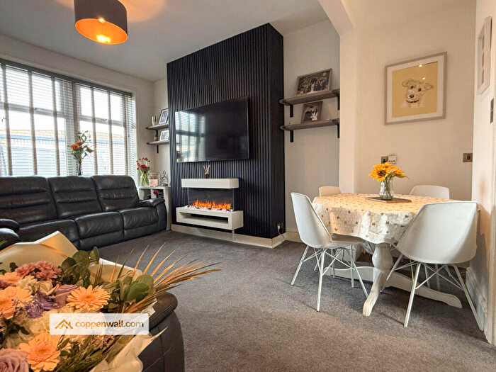 5 Bedroom Terraced House For Sale In Hud Hey Road, Haslingden, Rossendale, BB4