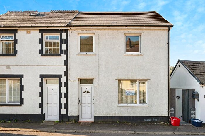 3 Bedroom Semi-Detached House For Sale In Heol Tawe, Abercrave, Swansea, Powys, SA9
