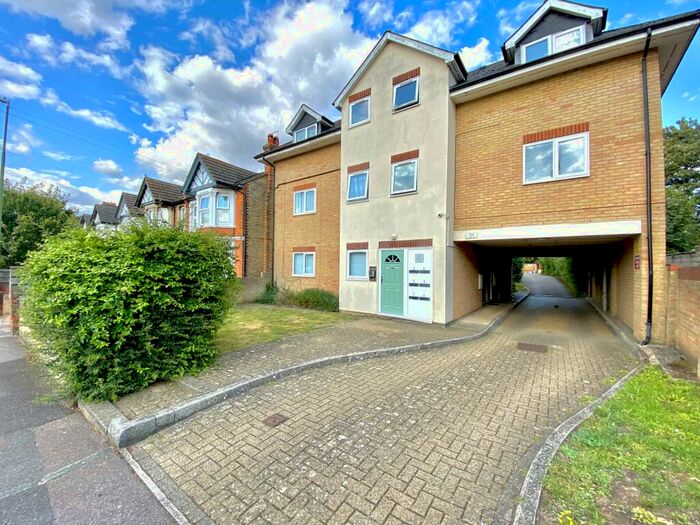 2 Bedroom Apartment To Rent In Hastings Road, Maidstone, ME15