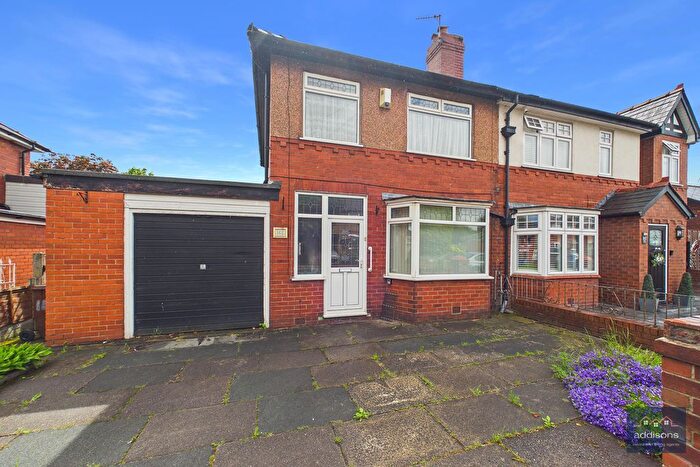 3 Bedroom Semi Detached House For Sale In Moor Road, Orrell, Wigan, WN5