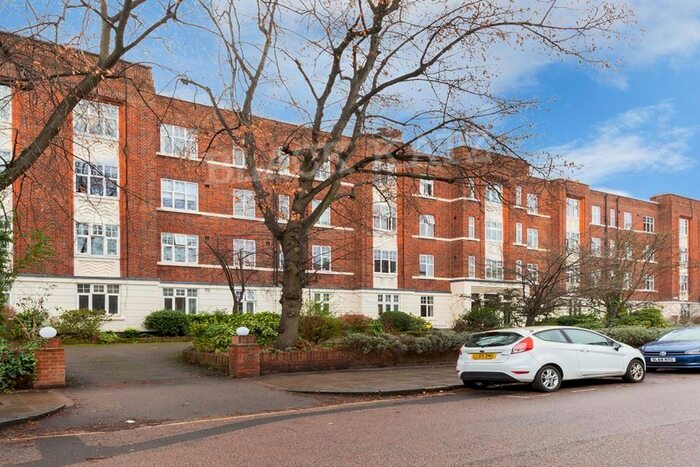 Studio To Rent In Belsize Grove, London, NW3