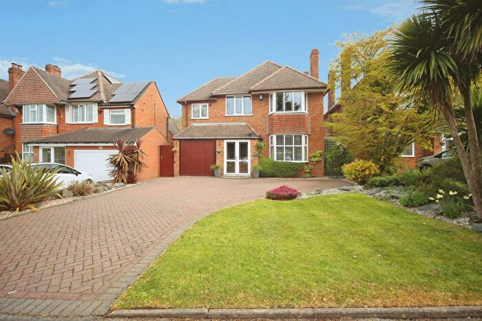 4 Bedroom Detached House For Sale In Seven Star Road, Solihull, B91