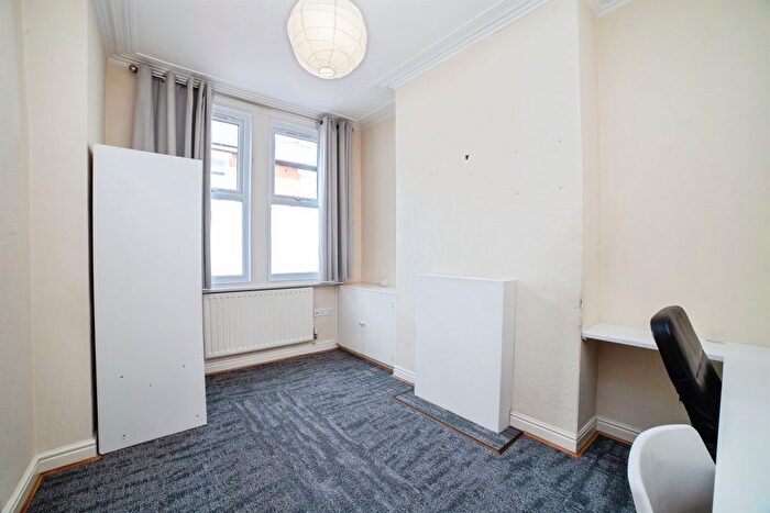3 Bedroom Terraced House For Sale In Pybus Street, Derby, DE22