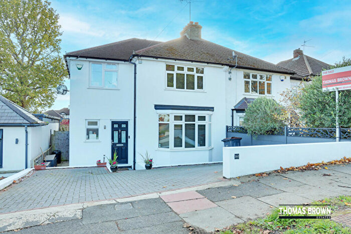 3 Bedroom Semi-Detached House For Sale In Poverest Road, Orpington, BR5